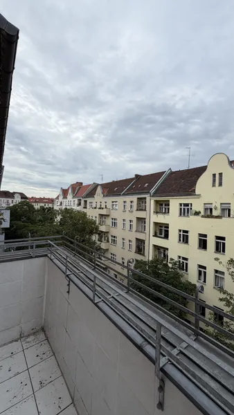 2 Zimmer Altbauwohnung Wohnung in Berlin Neukölln (am Böhmischen Platz) — photo 1